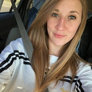 Meet your Posher, Hailey